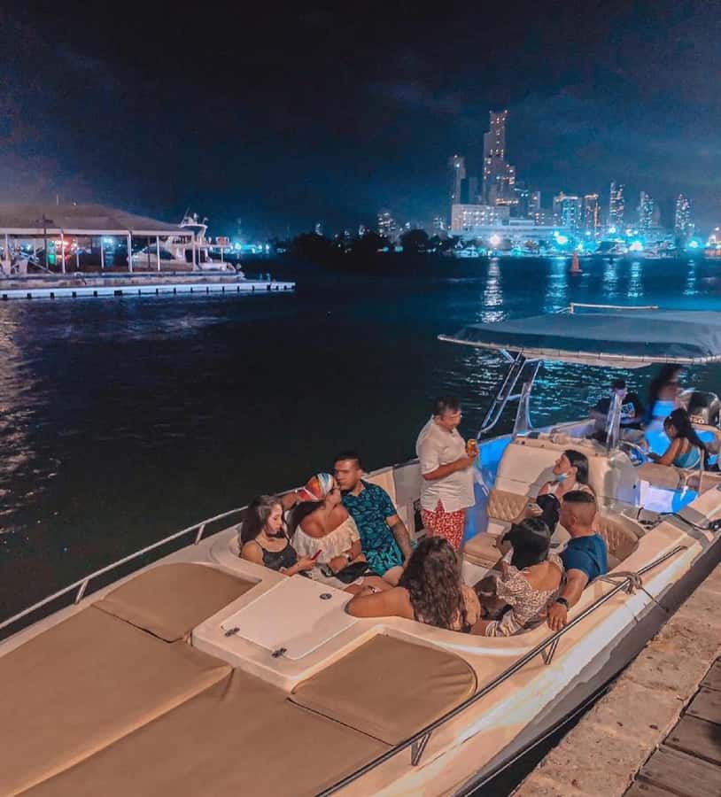 Cartagena: Speed Boat Party on the Bay with open bar - A party boat rather than a sightseeing cruise