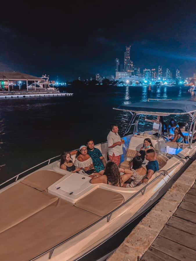 Cartagena: Speed Boat Party on the Bay with open bar - Meeting at Pegasus Pier at 5:00, 7:00, or 9:00 p.m.