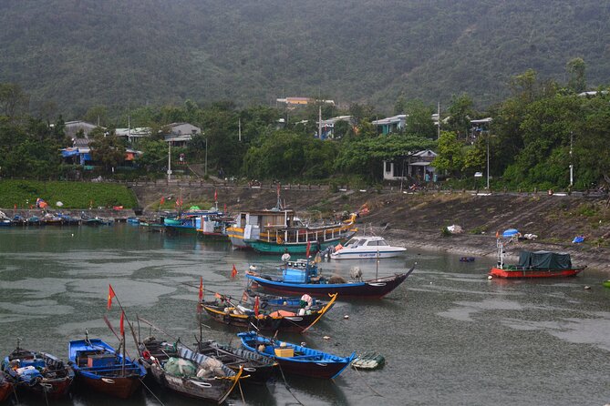 Cham Island Day Tour: Speed Boat, Lunch, Snorkeling & Beach - Beach lunch and time to swim
