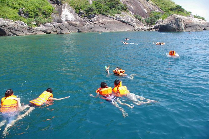 Cham Island Tour Snorkeling -Sunbathing - Nice Beach - Speedboat - Morning Pickup and the Road to Cua Dai Harbor