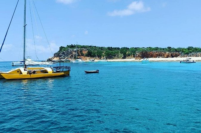 Charter our boat is a private power boat charter. - The smaller boat and the missing bathroom