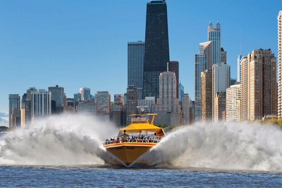City Cruises Chicago: 75-min Speedboat Architecture Cruise - The return to the lake and the speedboat finish