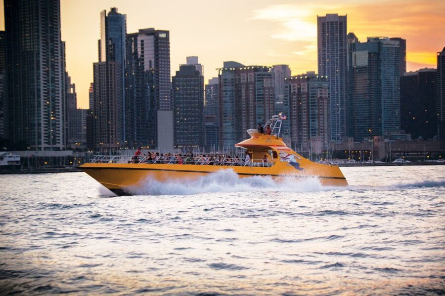 City Cruises Chicago: Seadog Lakefront Speedboat Ride - The Museum Campus and Chicago’s architectural story