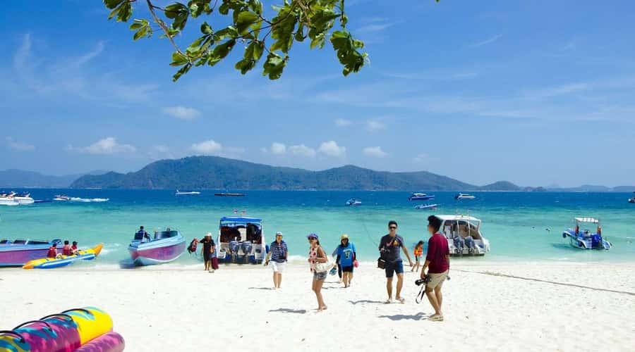 Coral and Racha Island Tour by Speed boat - Lunch by the beach and the long free period