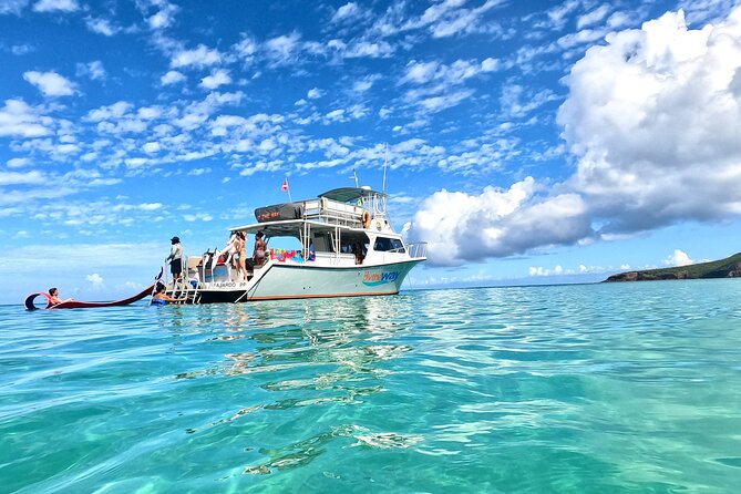 Culebra Power Boat Snorkeling & Beach Tour All Inclusive - Leaving Fajardo for Culebra