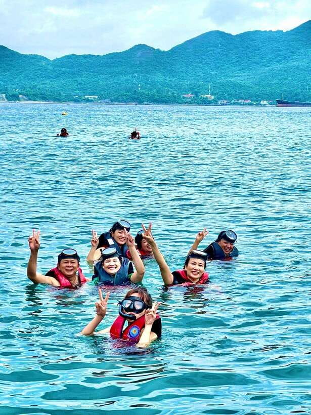Da Nang/Hoi An: Cham Island Speedboat Tour with Snorkeling - What to bring and who should skip it