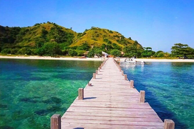 Daily Trip Highlight Komodo Archipelago by Speed Boat - Taka Makassar and the first manta area