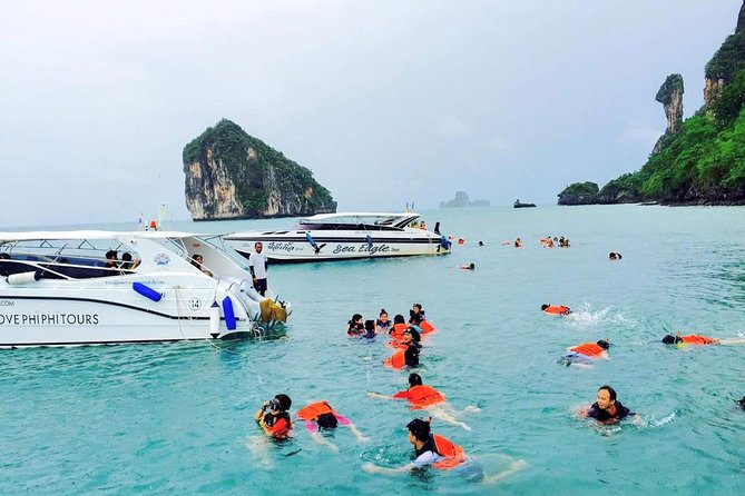 Day Tour from Phuket to 4 Islands in Krabi by Ferry & Speedboat - Guides, group size, and day-to-day comfort