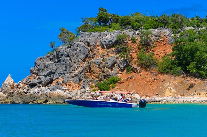 Discovery Powerboat Tour ,Snorkeling with Turtles & BBQ Lunch - The small group makes a difference