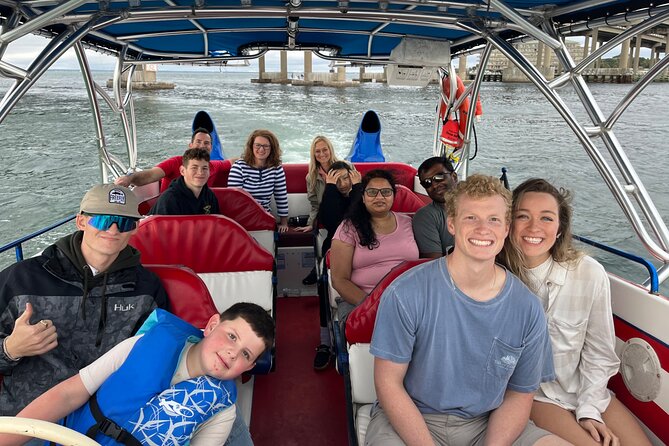 Dolphin-Watching Speedboat Cruise in Destin Harbor - A small boat with a big focus on fun