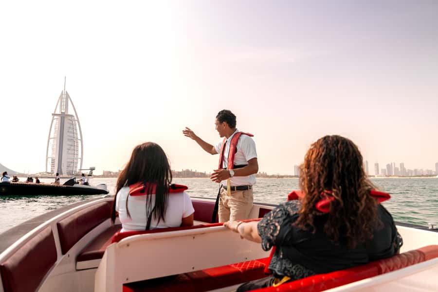 Dubai: 100-Min Speed Boat Tour, Atlantis & Burj Al Arab View - Bluewaters Island and Ain Dubai