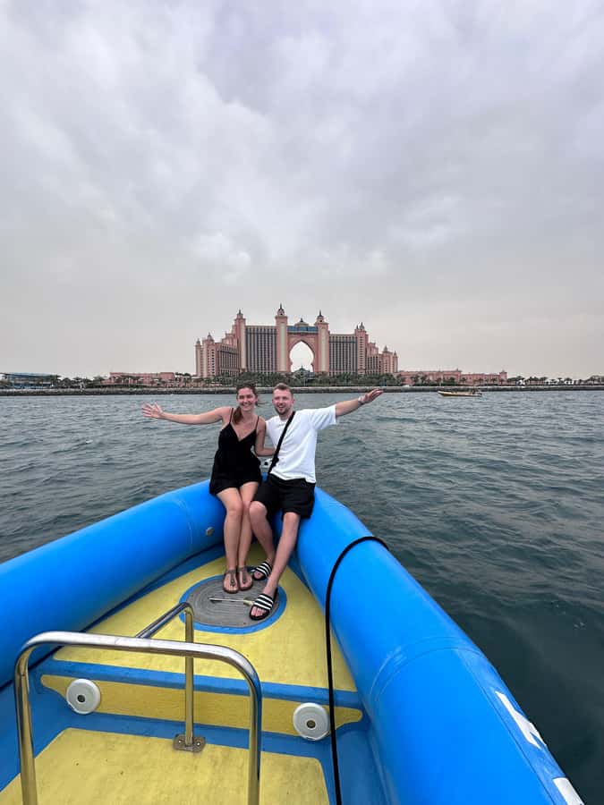 Dubai: Guided Speedboat Tour with City Sights & Ice Cream. - Who should choose this tour?