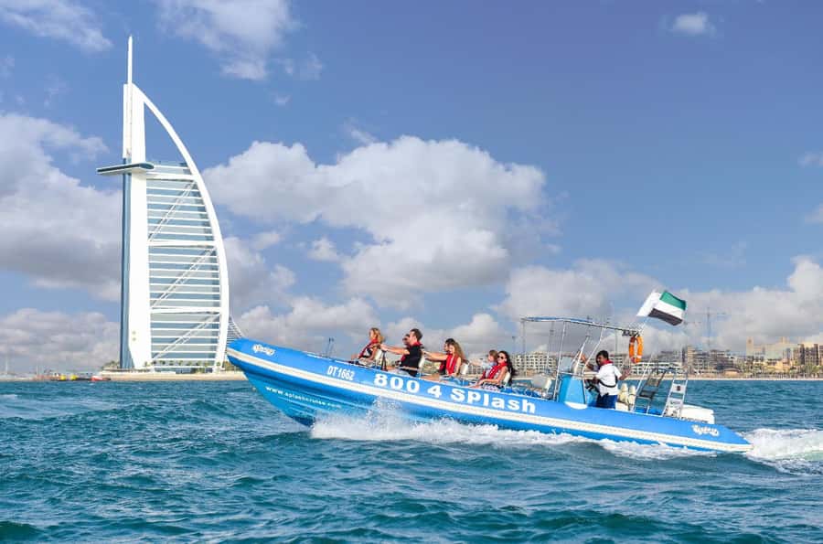 Dubai Marina : 1.5-Hour Atlantis Sightseeing Speedboat Tour - Why the water is the best place to see Dubai’s icons