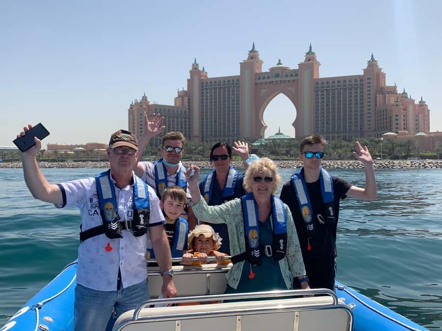Dubai Marina : 1.5-Hour Atlantis Sightseeing Speedboat Tour - Atlantis, the Palm, as the main photo stop