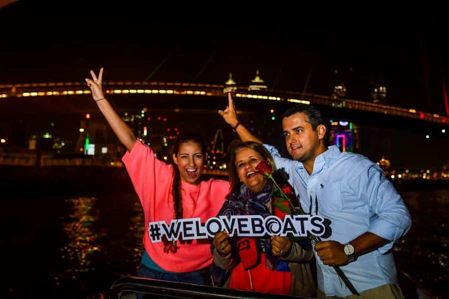 Dubai - New Year's Eve Fireworks show on a Speedboat - Key points to know before you book