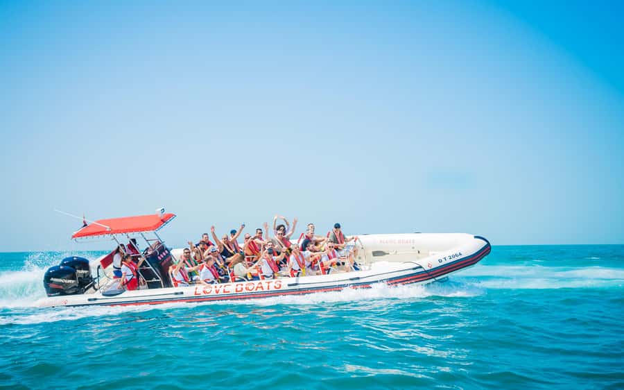 Dubai: Sightseeing Speedboat Tour with Live Tour Guide - Marina, JBR, and Bluewaters at water level
