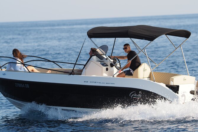 Dubrovnik:Blue cave and sandy beach Sunj with a private speedboat - What is included, and what should you bring?
