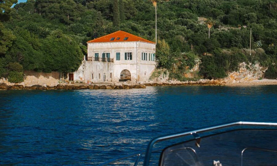 Dubrovnik:Elaphiti Islands and caves Private Speedboat Tour - Choosing four, six, or eight hours
