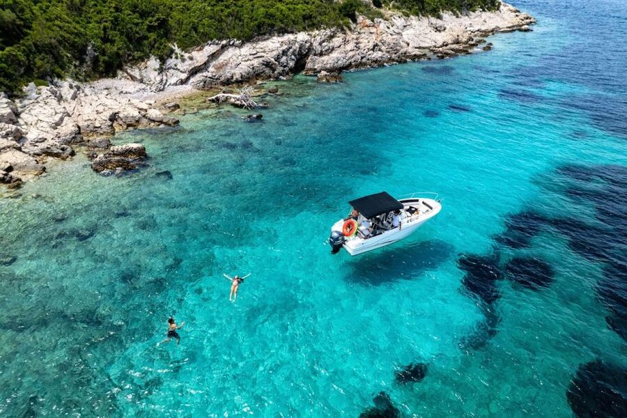 Dubrovnik: Elaphiti Islands Private Day Cruise by Speedboat - Who should book this Elaphiti Islands cruise?