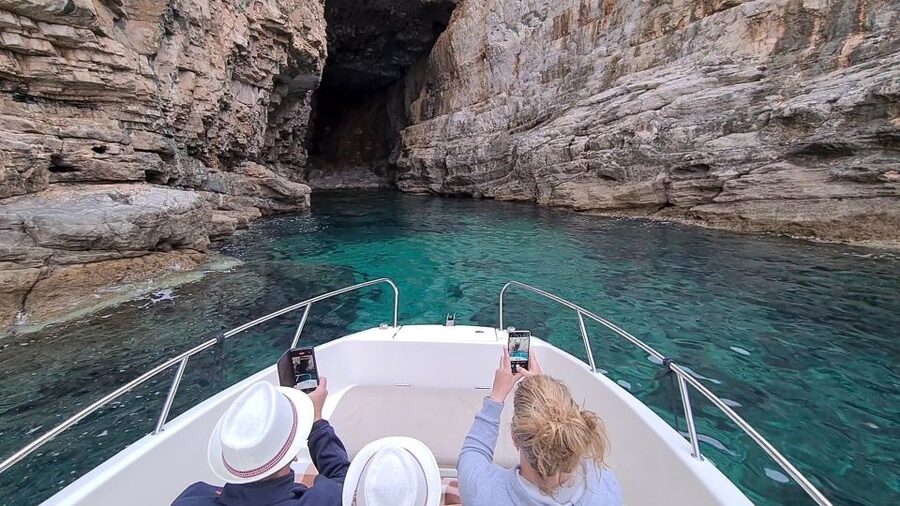 Dubrovnik Private Speedboat Tour to Elaphite Islands - The extra swimming stop and the full-day difference