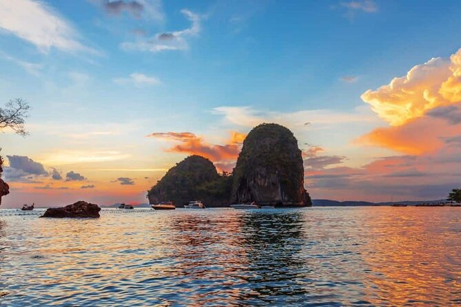 Early bird Krabi to Phi Phi islands + 4 Islands by Speedboat - Snorkeling, equipment, and comfort on the boat