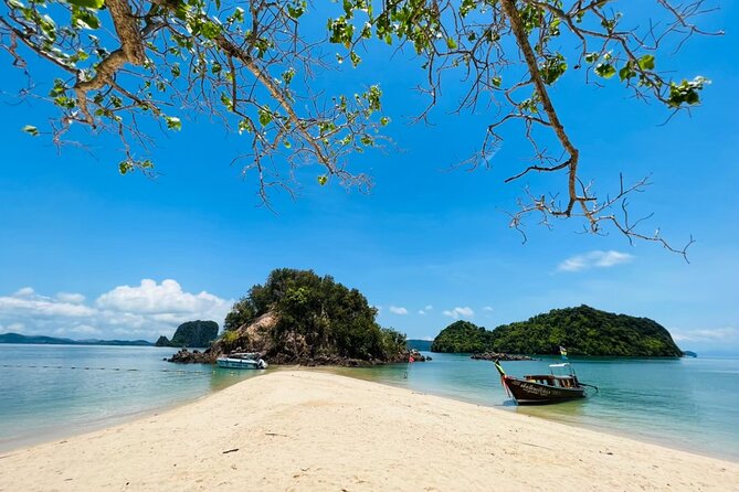 Early Bird Phi Phi 4 Islands by Speedboat 2 Trips in 1 Day - Maya Bay before the crowds build