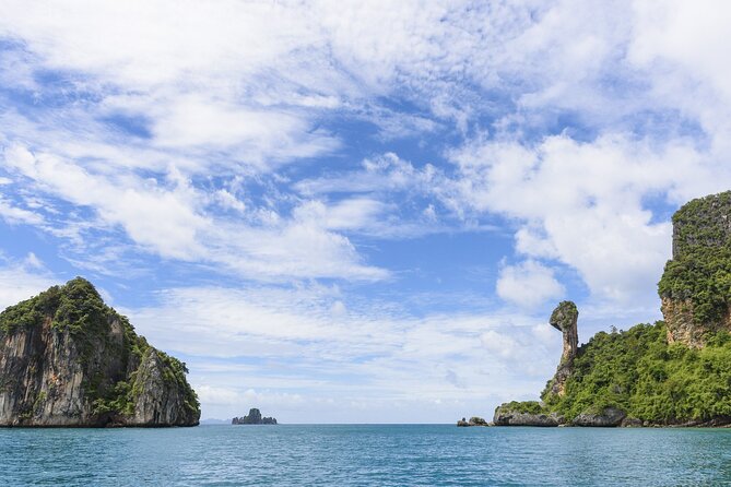 Early Bird Phi Phi and 4 Islands Tour by Speedboat from Krabi - Maya Bay and the first look at Phi Phi