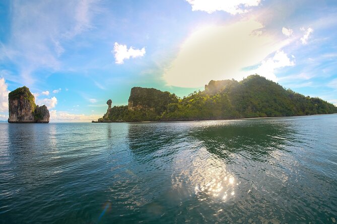 Early Bird Phi Phi and 4 Islands Tour by Speedboat from Krabi - Bamboo Island and the included Thai lunch