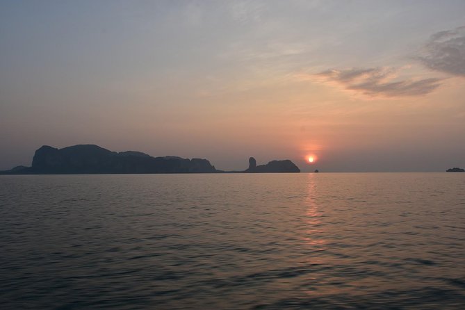 Early Bird Phi Phi Island & 4 Islands Speed Boat Tour from Krabi - The speedboat ride from Nopparat Thara Pier