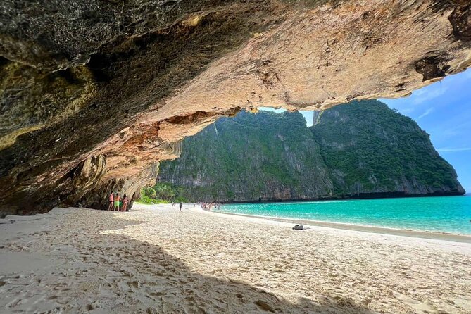 Early bird Phi Phi islands and 4 Islands by Speedboat Tour - Lunch and free time on Phi Phi Don