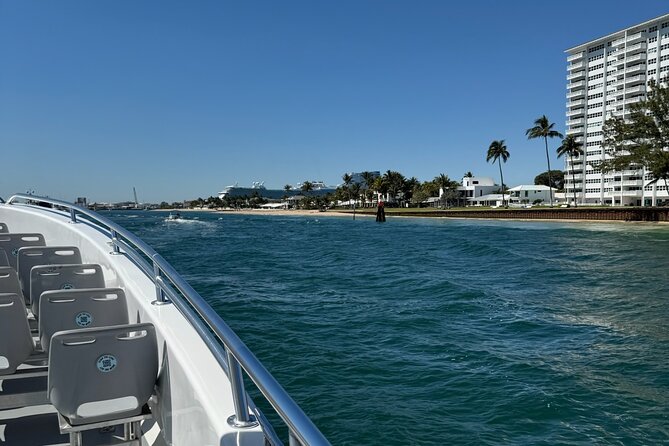 Early Bird Sea Rocket Sightseeing Cruise in Fort Lauderdale - Cruising north along Fort Lauderdale Beach
