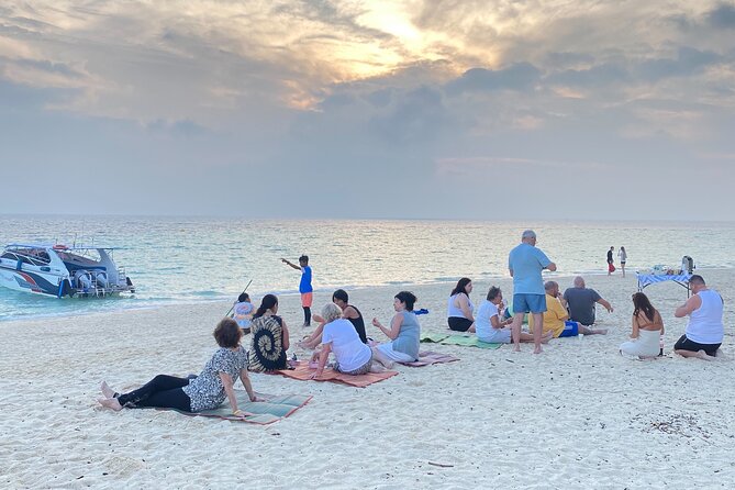 Early Bird Trip Phi Phi & 4 Islands–Premium Speedboat from Krabi - Guides, crew, and the feel on board