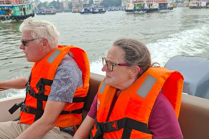 Elephanta Caves Private Tour by Speedboat - Fast & Luxurious - Inside the UNESCO-listed caves