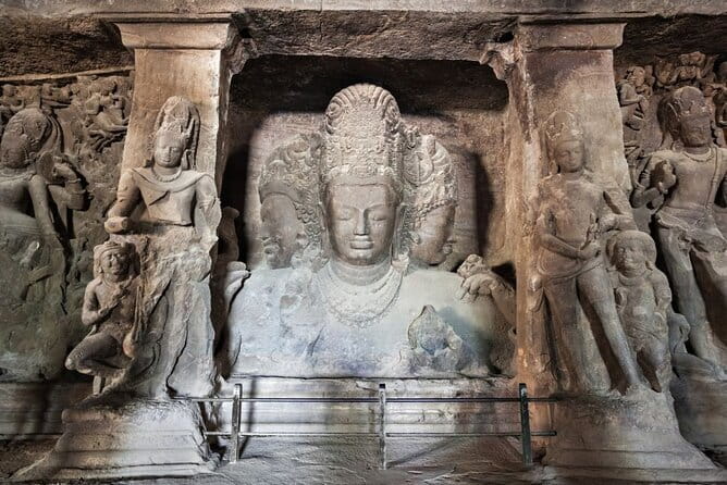 Elephanta Island Private Speedboat Tour from Mumbai - 6pax - The main strengths and limitations