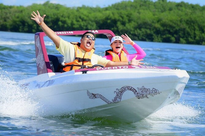 Exciting Speedboat & Snorkeling Tour in Cancun Lagoon! - Driving a speedboat through Nichupté Lagoon