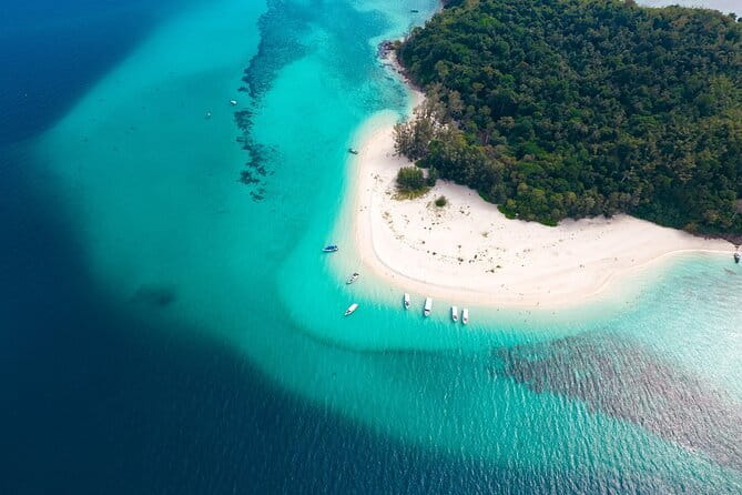 Exclusive Phi Phi, Maya Bay and Bamboo Island by Speed Boat - Swimming in Pileh Lagoon
