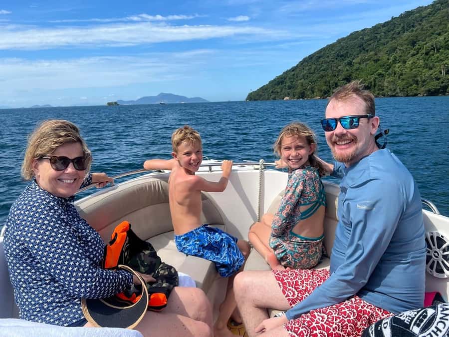 Experience Paradise Ilha Grande in a Speedboat Private - Beach stops made at your pace