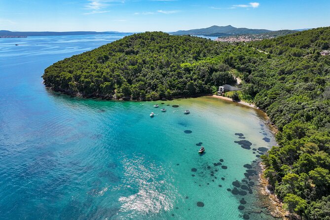 Explore Islands and Blue Bay Snorkeling Adventure on Speedboat - Ošljak, a quiet island pause