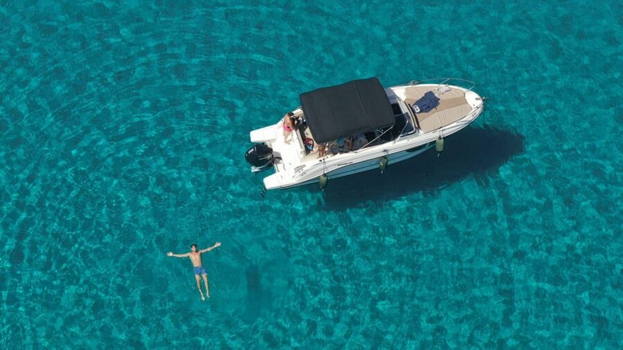 From Alghero: half-day motor boat trip - What makes the southern itinerary different