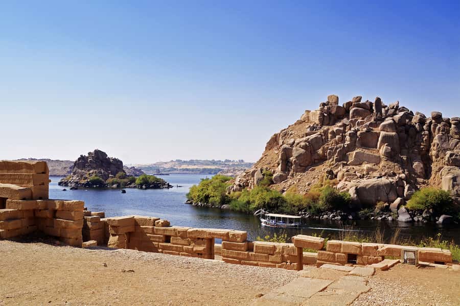 From Aswan: Philae Temple & Motorboat Tour to Nubian Village - Timing, comfort, and what to bring