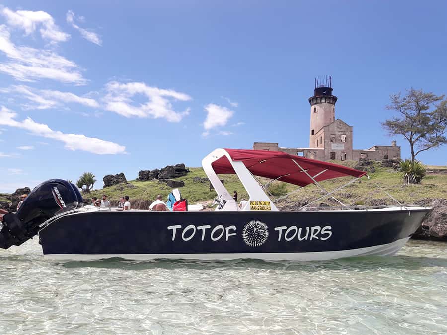 From Blue Bay: Ile aux Cerfs Speedboat Excursion with BBQ - Why this southeast Mauritius route works