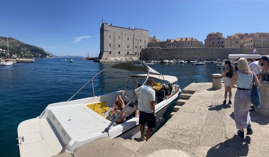 From Dubrovnik/Cavtat: Blue Cave, Sunj Beach Speed Boat Tour - The return ride and Dubrovnik panorama