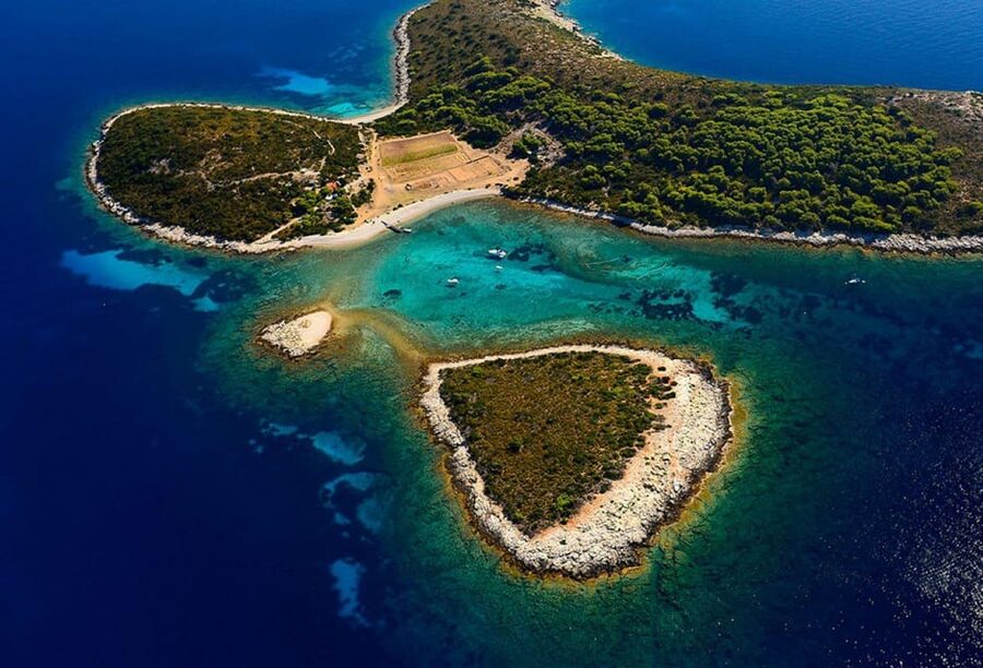 From Hvar: Blue cave group speedboat tour full day - Who should book this Hvar boat day