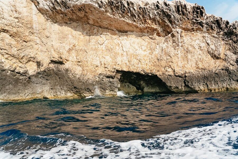 From Hvar: Vis Island and Blue Cave Speedboat Tour - Green Cave on Ravnik, a quick natural spectacle