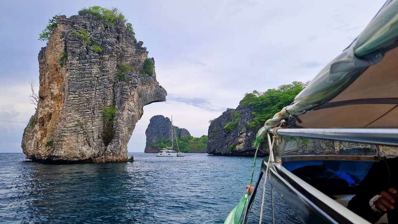 From Koh Lanta: Koh Haa & Koh Rok Snorkel Tour by Speedboat - Koh Rok Noi and the clownfish search