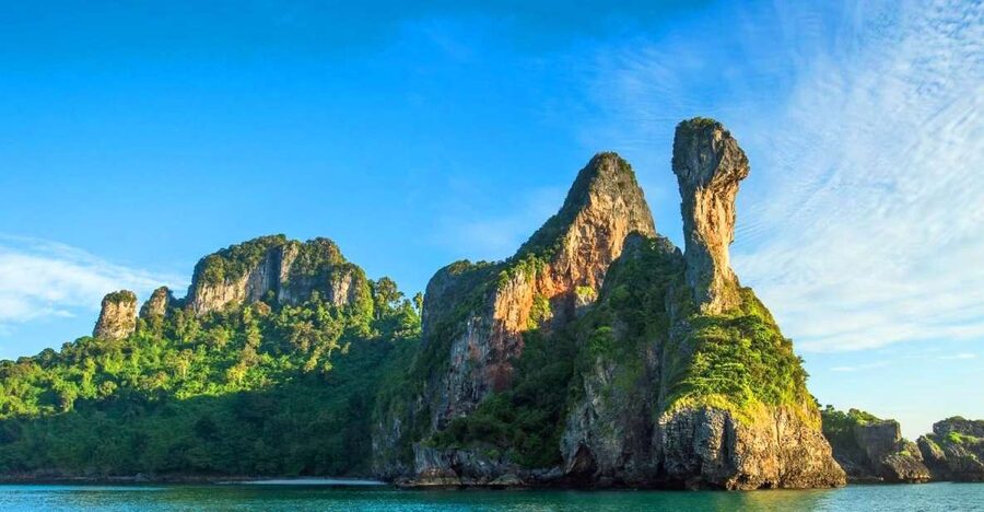 From Krabi: 4 Islands Snorkeling Tour by Speed Boat - Starting early from Krabi’s beach towns