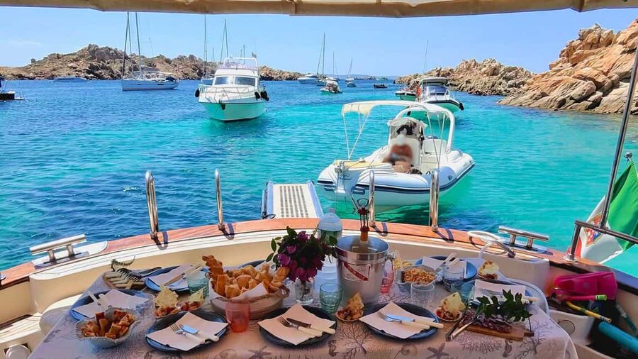 From Palau: South Corsica Trip by Wood Speedboat with Lunch - What the $154 price really covers