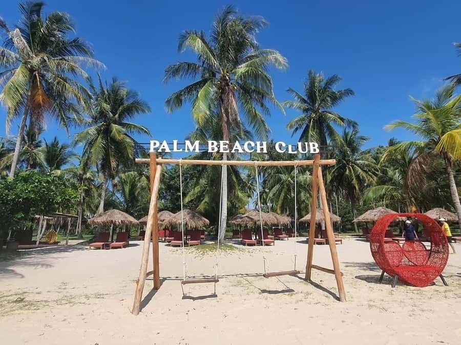 From Phuket: Phang Nga Bay 6-Islands canoeing by Speed boat - Lunch and village life at Koh Panyi