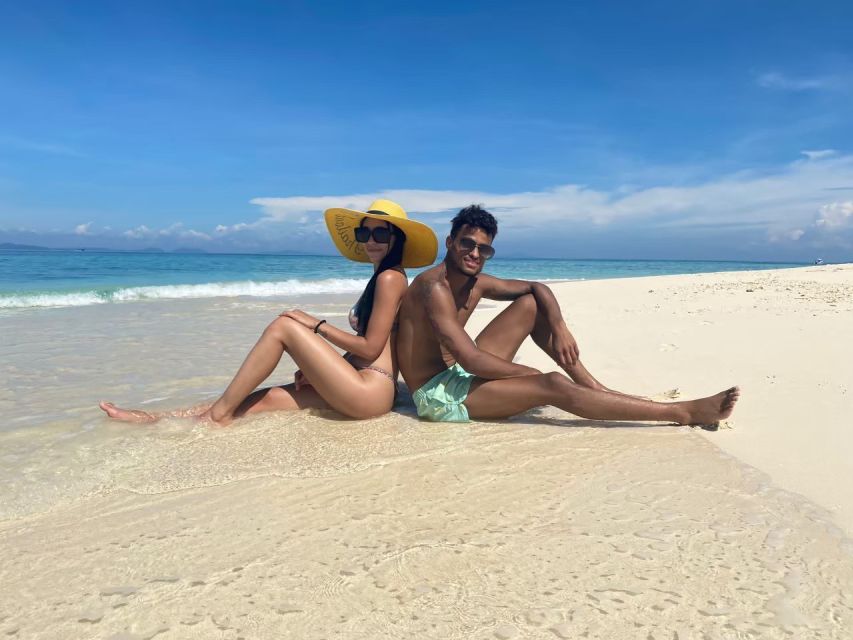 From Phuket: Phi Phi Islands Speedboat Trip & Lunch - Lunch at Laemtong Beach