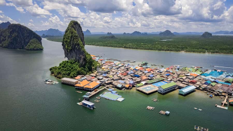 From Phuket: Premium Speedboat Tour to James Bond & Ko Panyi - The speedboat ride: useful, fast, and sometimes rough